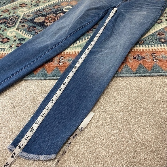 Madewell Size 26‎ 10” High Rise Skinny Jeans Tulip Hem Edition - Picture 14 of 15